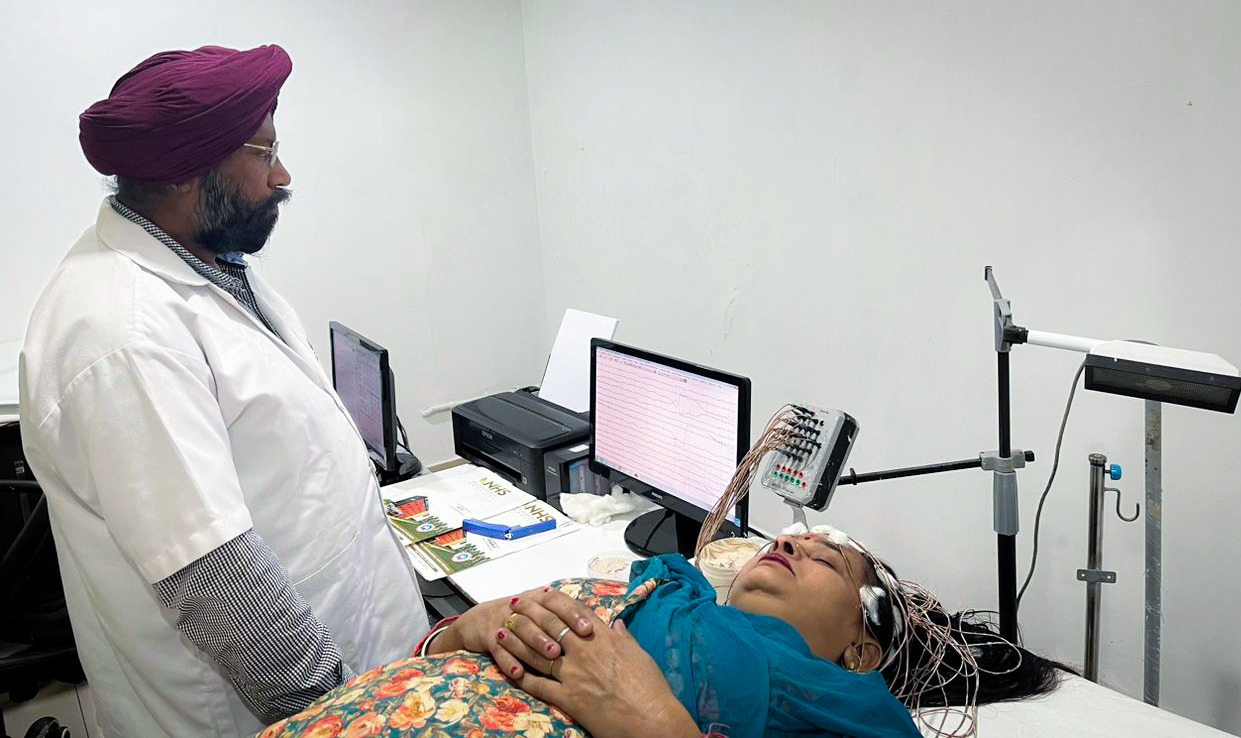 EEG-NHS-Neurocare Dr Sandeep Goel Best Neurologist In Jalandhar, Punjab, India